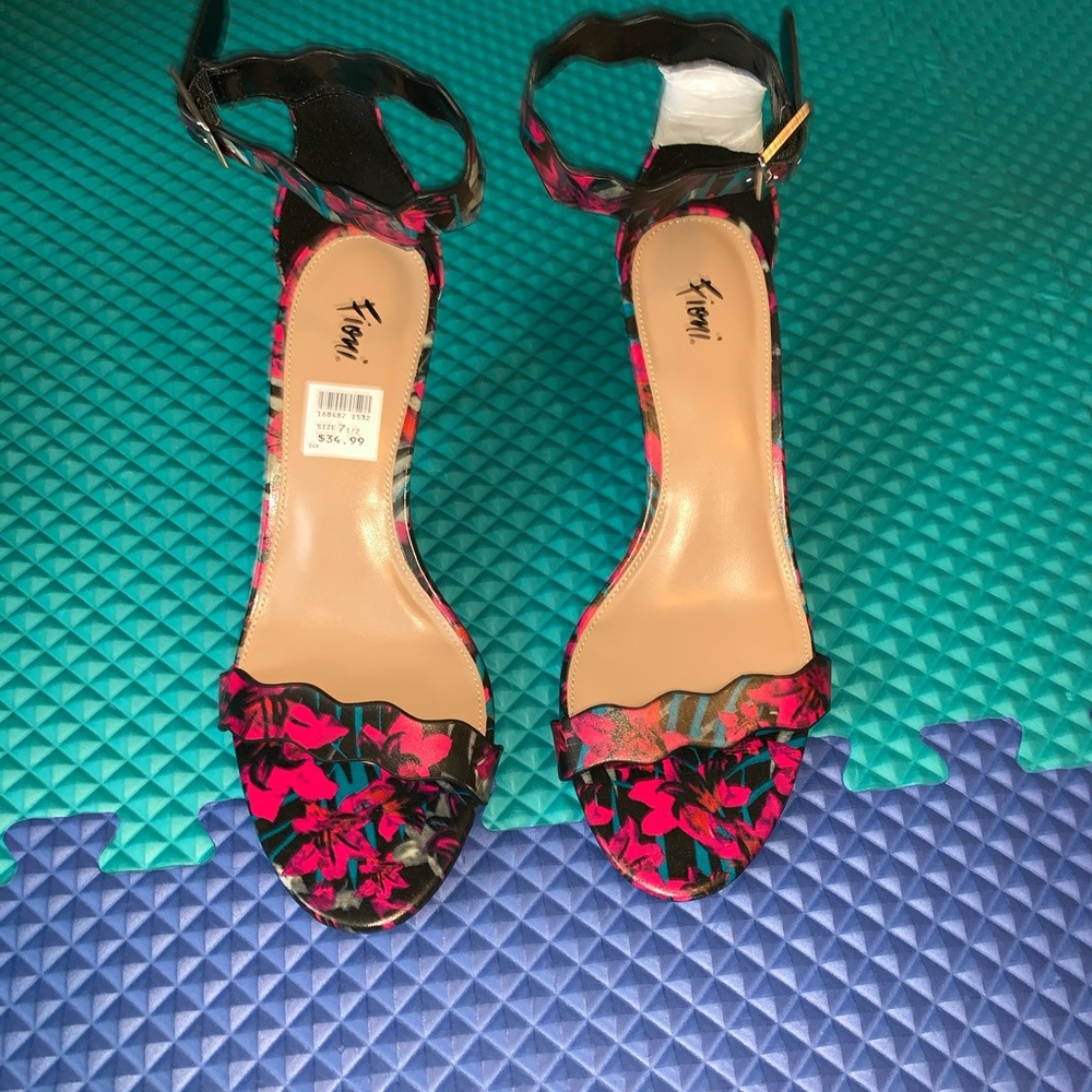 Women heels